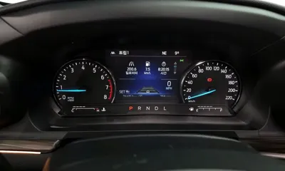 Ford Explorer 2022, 24411 км, за 23515.49 USD - фото 8