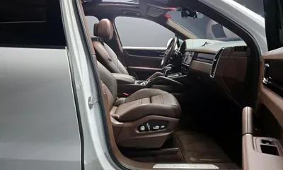 Porsche Cayenne 2021, 37636 км, за 60059.46 USD - фото 10