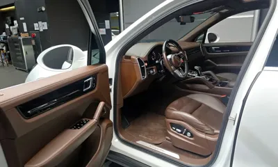 Porsche Cayenne 2021, 37636 км, за 60059.46 USD - фото 11