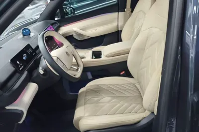 Nio EC6 2025, 17400 км, за 40182 USD - фото 17