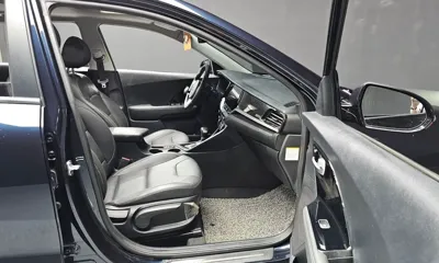 Kia Niro 2020, 63957 км, за 12221.28 USD - фото 11