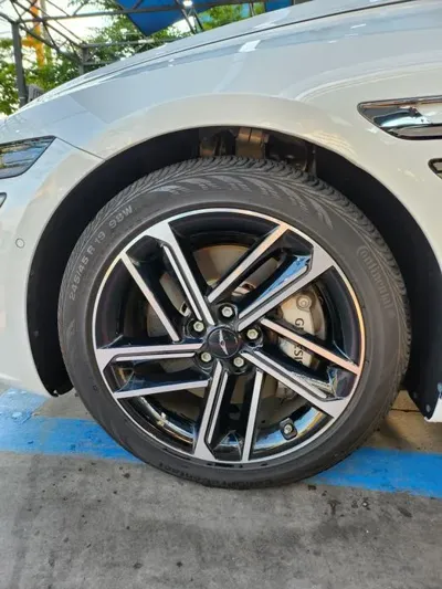 Genesis G80 2026, 21000 км, за 35775.24 USD