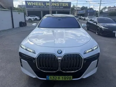 BMW 7-Series · 2024 год