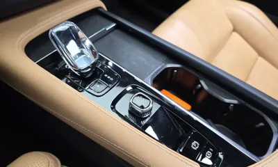 Volvo XC90 2023, 56098 км, за 44308.78 USD - фото 9