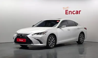 Lexus ES · 2019 год