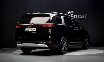 Kia Canival 2023, 76156 км, за 13644.93 USD