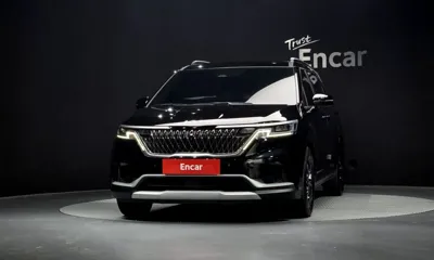 Kia Canival 2023, 76156 км, за 13644.93 USD