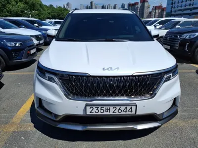 Kia Canival · 2023 год