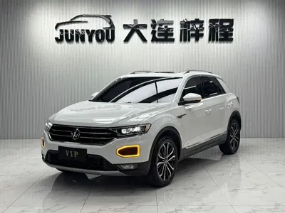 Volkswagen T-Roc · 2022 год