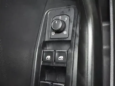 Volkswagen T-Roc 2022, 23000 км, за 25970.6 USD - фото 18