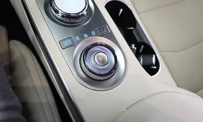 Genesis GV70 2024, 29472 км, за 13365.4 USD - фото 9