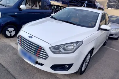 Ford Escort · 2015 год