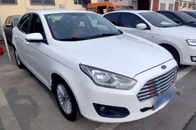 Ford Escort 2015, 81100 км, за 4359 USD
