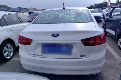 Ford Escort 2015, 81100 км, за 4359 USD