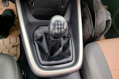 Ford Escort 2015, 81100 км, за 4359 USD - фото 16