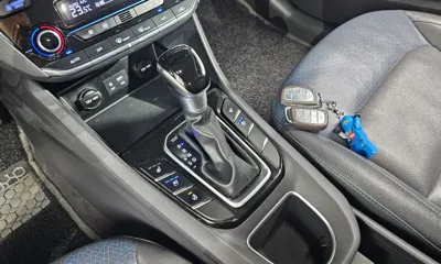 Hyundai Ioniq 2019, 118467 км, за 7553.86 USD - фото 9