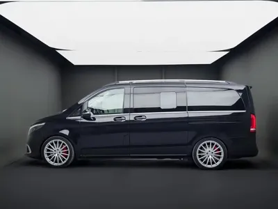 Mercedes-Benz V-Class 2024, 39000 км, за 39139.91 USD