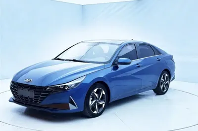 Hyundai Elantra · 2022 год