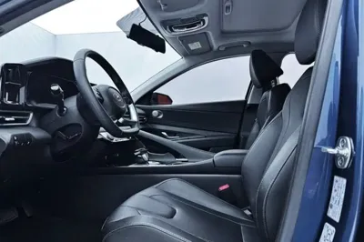 Hyundai Elantra 2022, 50500 км, за 12758 USD - фото 18