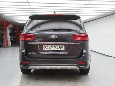 Kia Canival 2019, 59993 км, за 11265.22 USD