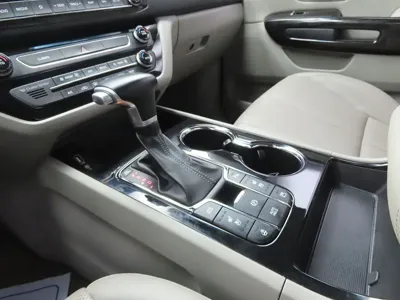 Kia Canival 2019, 59993 км, за 11265.22 USD - фото 11
