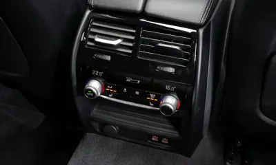 BMW 5-Series 2023, 59580 км, за 27295.46 USD - фото 20