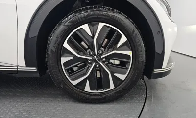 Kia EV6 2023, 54582 км, за 18475.17 USD - фото 21