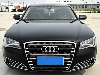 Audi A8 · 2013 год