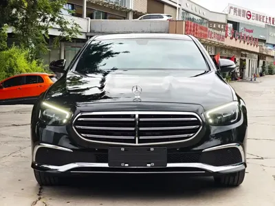 Mercedes-Benz E-Class 2021, 62000 км, за 35137.64 USD