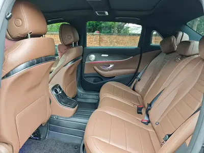 Mercedes-Benz E-Class 2021, 62000 км, за 35137.64 USD