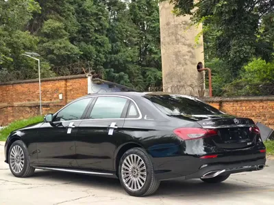 Mercedes-Benz E-Class 2021, 62000 км, за 35137.64 USD - фото 9