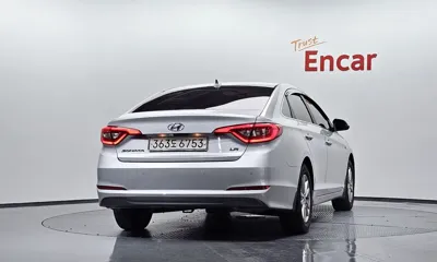 Hyundai Sonata 2016, 86114 км, за 5407.17 USD