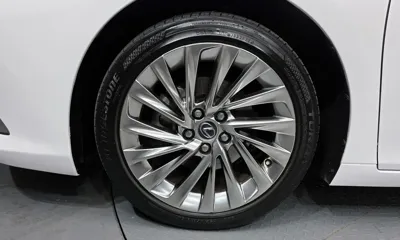 Lexus ES 2023, 57289 км, за 28940.37 USD