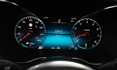 Mercedes-Benz GLC-Class 2022, 44610 км, за 30944.64 USD - фото 8