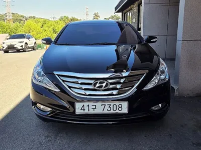 Hyundai Sonata 2011, 131584 км, за 2494.42 USD