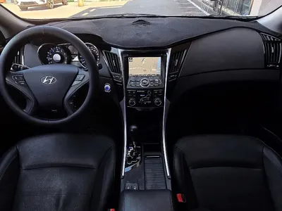 Hyundai Sonata 2011, 131584 км, за 2494.42 USD