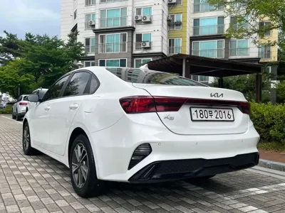 Kia K3 2022, 119000 км, за 8469.06 USD - фото 6