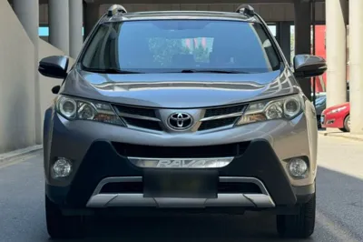 Toyota RAV4 2013, 90100 км, за 9752 USD