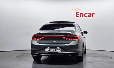 Hyundai Grandeur 2017, 81706 км, за 12223.32 USD