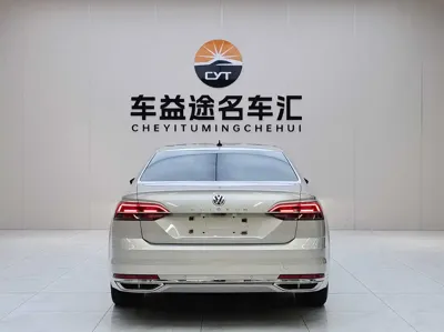 Volkswagen Phideon 2017, 143800 км, за 14115.41 USD