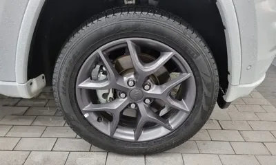 Jeep Cherokee 2021, 52285 км, за 17509.08 USD