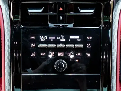 Porsche Panamera 2024, 20000 км, за 123570.29 USD - фото 17