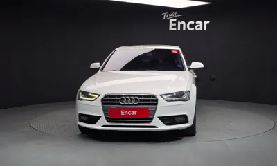 Audi A4 2015, 152439 км, за 4225.44 USD
