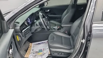 Kia Niro 2020, 47175 км, за 10944.63 USD - фото 10