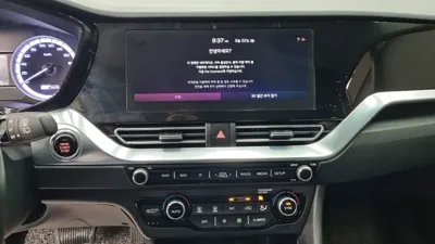 Kia Niro 2020, 47175 км, за 10944.63 USD - фото 12