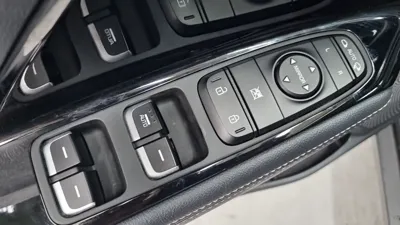 Kia Niro 2020, 47175 км, за 10944.63 USD - фото 16