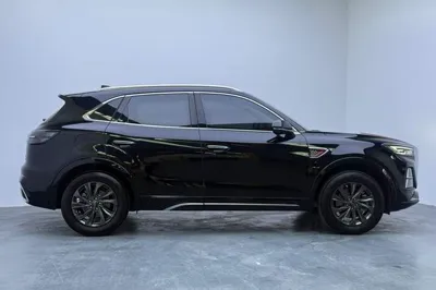 Hongqi HS5 2023, 19800 км, за 18951 USD
