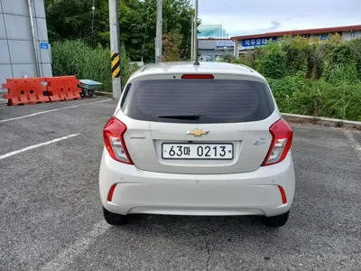 ChevroletGMDaewoo Spark 2016, 93594 км, за 2556.14 USD