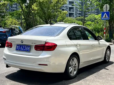BMW 3 Series 2017, 90000 км, за 8651.98 USD
