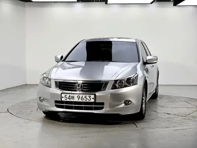 Honda Accord 2010, 117700 км, за 2143.32 USD